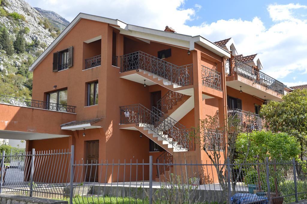Apartment Damjan コトル エクステリア 写真